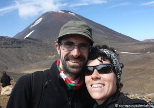 Entre_volcanes_activos_en_Tongariro_National_Park_Isla_Norte.jpg