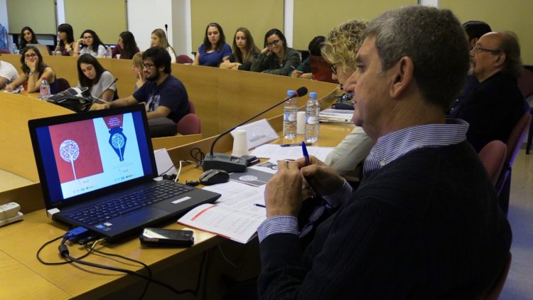 Estudiantes de la Facultad de Ciencias de la Comunicación y del Máster en Periodismo de Viajes en el Taller de Información Ambiental para Periodistas.