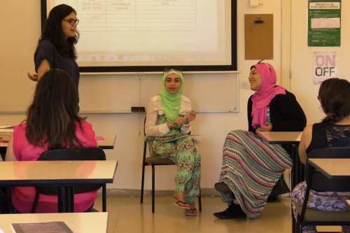 Estudiantes egipcios de la Arab Academy 